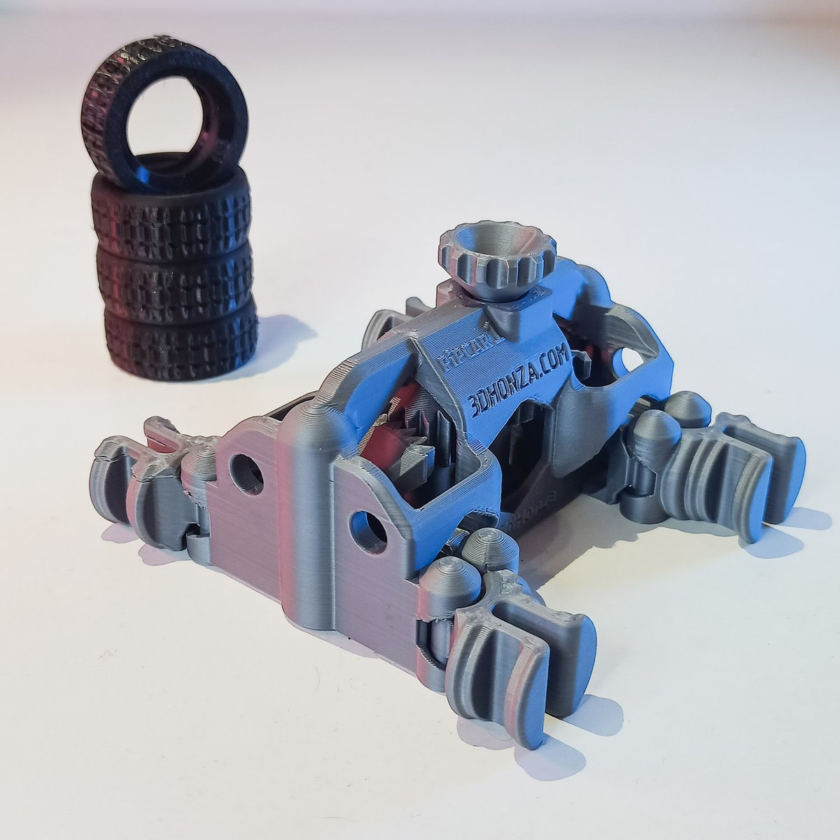 3dHonza's tweet image. Print-in-place CAR + KYBR Truck
My latest mechanical model of toy car with all-wheel steering is available now @Cults3D 
Chassis is fully functional right after print. 
No assembly or supports. Just attach 4 wheels.
#Cybertruck version included
Download: cults3d.com/en/3d-model/ga…