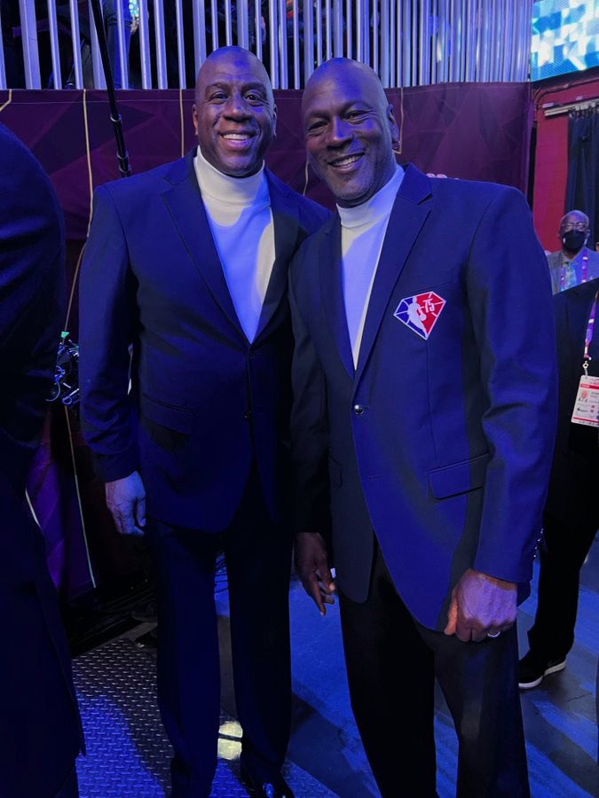 MagicJohnson's tweet image. Wishing a happy birthday to my brother and the best basketball player that’s ever played the game, Michael Jordan! I have so much love and respect for you, and I pray God blesses you with many more!