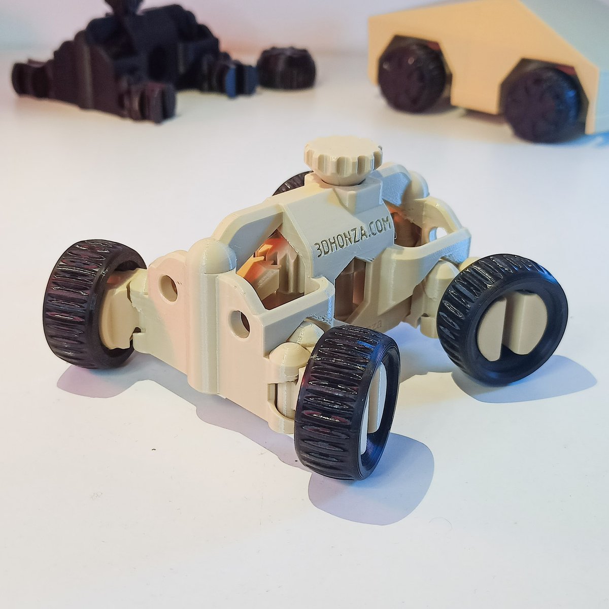 3dHonza's tweet image. Print-in-place CAR + KYBR Truck
My latest mechanical model of toy car with all-wheel steering is available now @Cults3D 
Chassis is fully functional right after print. 
No assembly or supports. Just attach 4 wheels.
#Cybertruck version included
Download: cults3d.com/en/3d-model/ga…