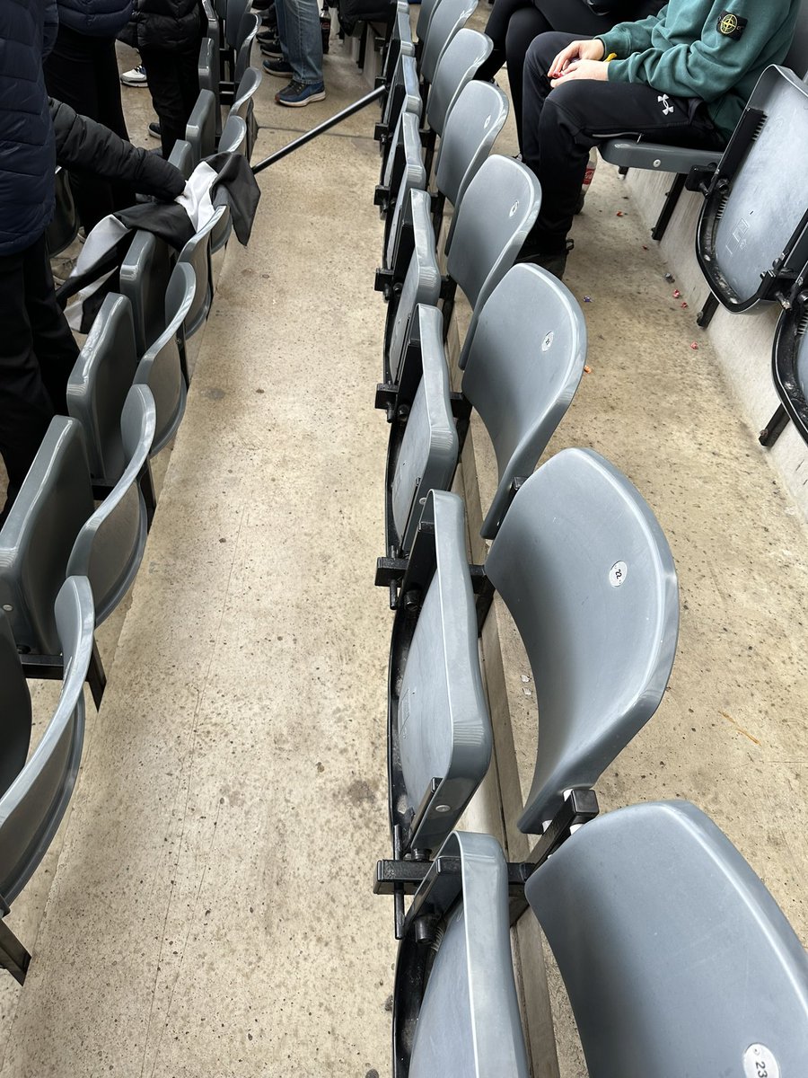 The system is broken. 12/13 empty seats around me in the Leazes corner today. Why is this happening!? No wonder people can’t get in. <a href="/NUFC/">Newcastle United</a> @Nusc2023 #NUFC