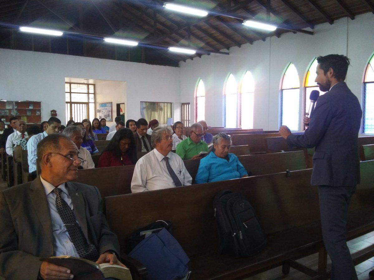 Iasd_anaco's tweet photo. Inicia la certificación de Ancianos y esposas de Ancianos "Empoderados" en la Zona V-Anaco. https://t.co/QBEYfkzWcV