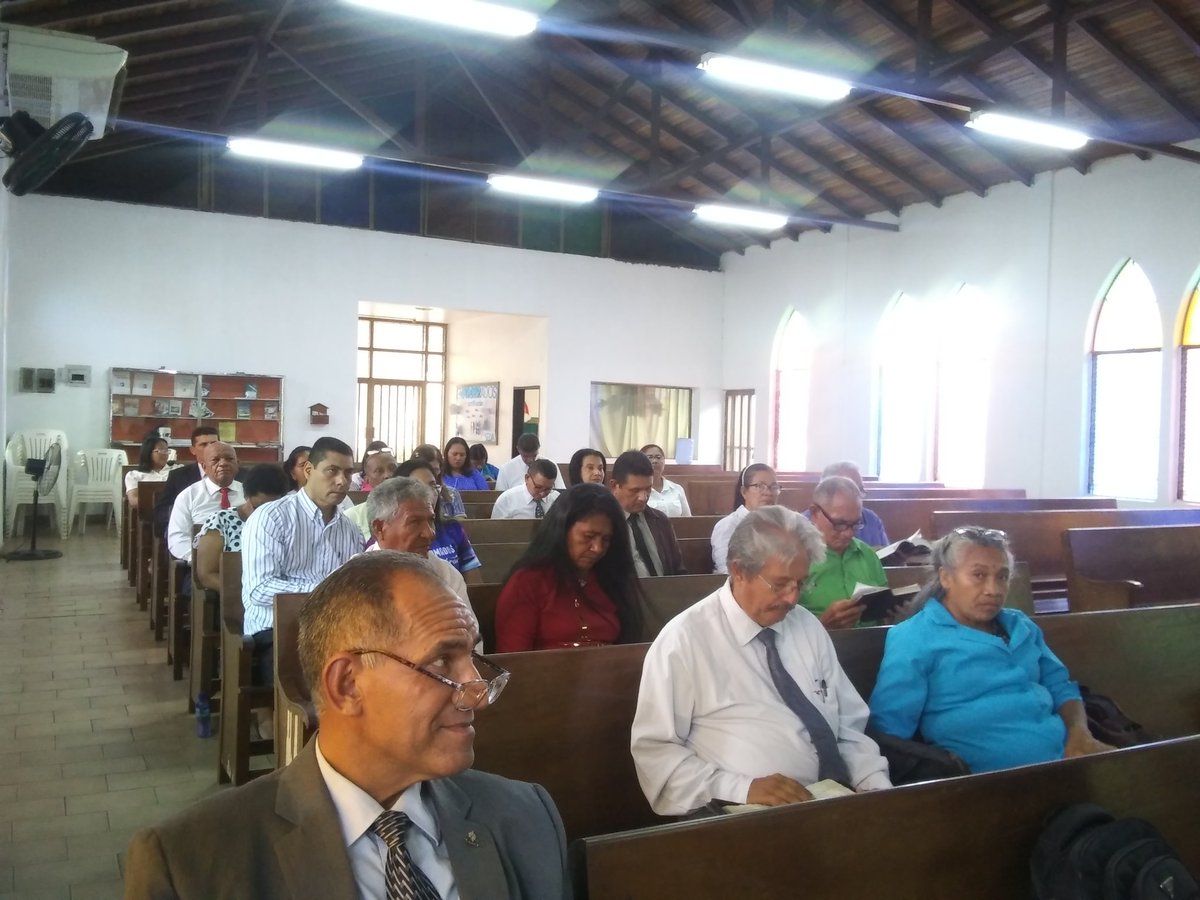 Iasd_anaco's tweet photo. Inicia la certificación de Ancianos y esposas de Ancianos "Empoderados" en la Zona V-Anaco. https://t.co/QBEYfkzWcV