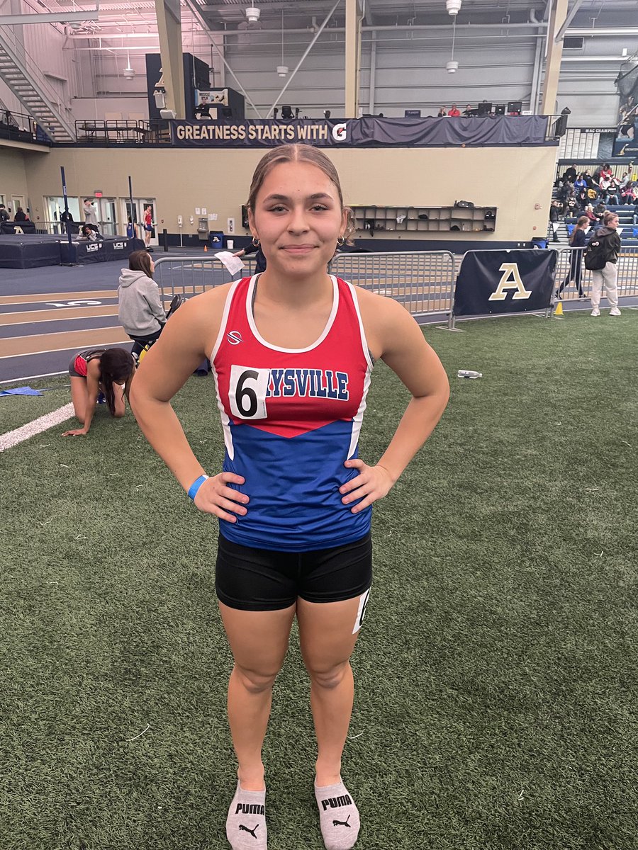 monarchs_xc's tweet photo. Senior Aelyn Baumbarger lowers her own school record in the 200m today at Akron (26.02). @MHSTrack_Field #PTBM https://t.co/N0xPquZ8zH