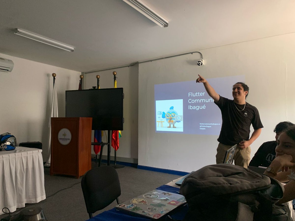 FlutterIbague's tweet image. ¡Un gran comienzo para Flutter Community Ibague! 🚀✨ ¡Gracias a la participación de 60 entusiastas que se unieron para compartir conocimientos, experiencias y pasión por Flutter! Estamos emocionados por lo que está por venir. #Flutter #ComunidadTech #Networking #Ibague