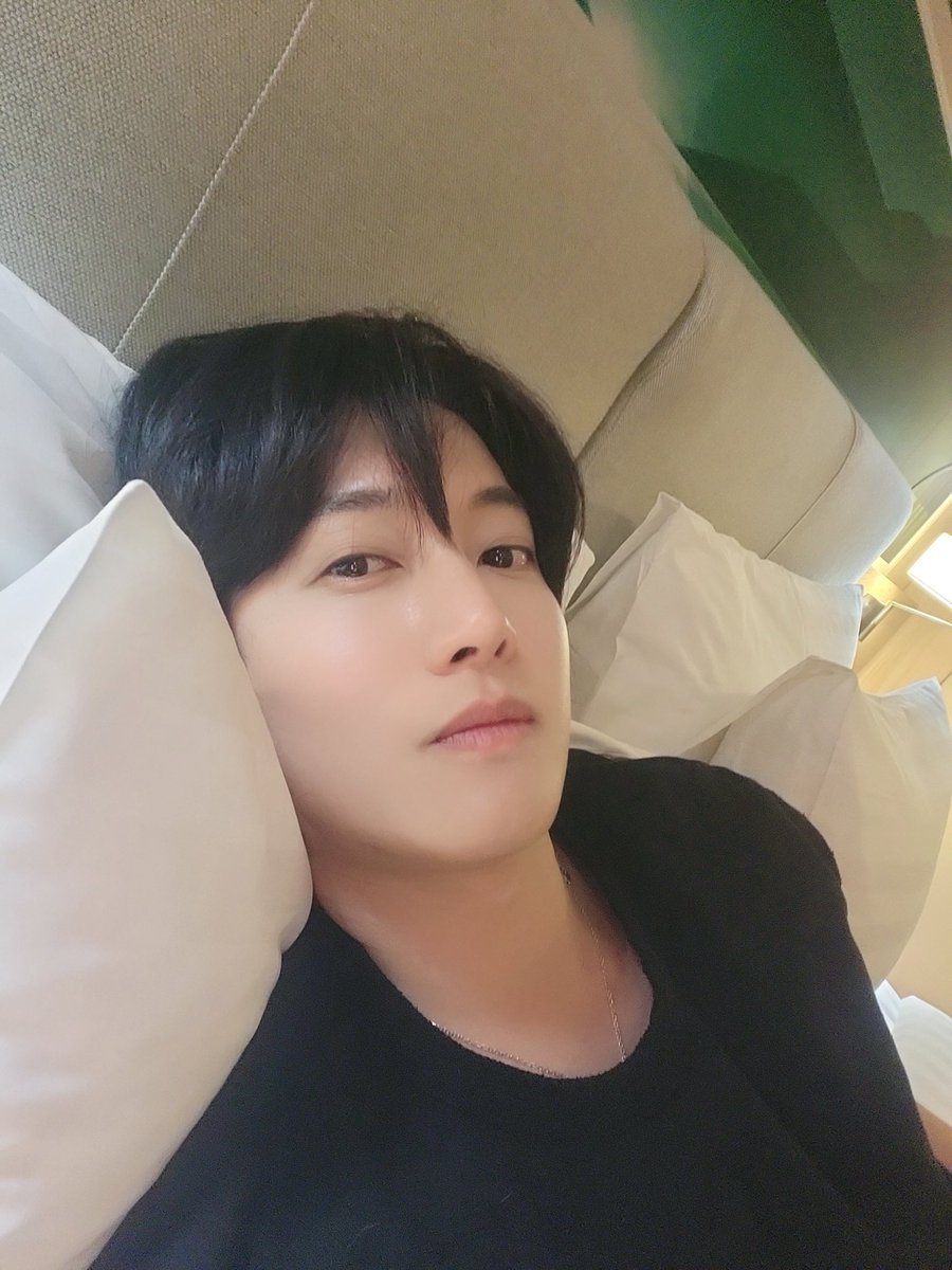ridasmile66's tweet photo. Kim Hyun Joong Instagram Update(2)

Cr.https://t.co/iQspfVmvG5 https://t.co/47LOBFClt9