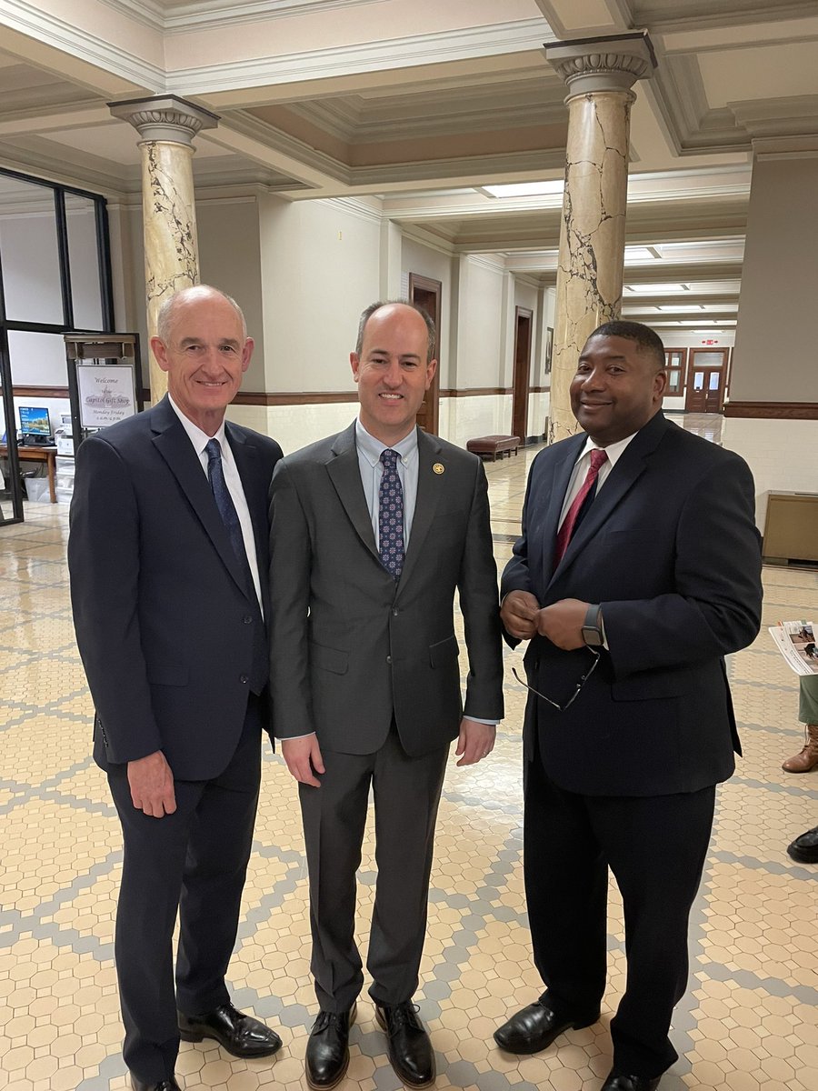 Look who I found in the Capitol this week!  These two men run the  Mississippi Association of School Superintendents.  They have devoted their lives to educating the students of Mississippi.  It was great to catch up with them!   Dr. Phillip Burchfield and Dr. Anthony Goins