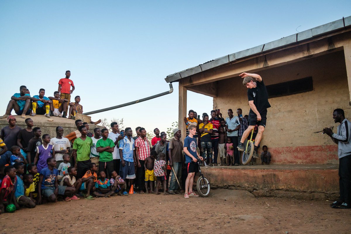 ghanamuc's tweet photo. We were honored to have Danish Unicycling champion August Agerskov come to spend 10 days teaching and mentoring our humble team. Our time culminated with a performance by the club in nearby community Summibooma#1. 🐘🇬🇭 https://t.co/5GgB6YljXX