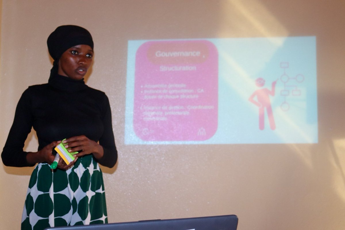 Deuxième atelier de réflexion pour la création d'un réseau de jeunes structures dans le cadre de la lutte contre les violences basées sur le genre et la promotion des DSSR dans la région administrative de Labé. 

<a href="/unfpa_guinee/">UNFPA GUINEE</a> 
<a href="/UNICEFGuinea/">UNICEF Guinea</a> 
<a href="/GquiOse/">Génération qui ose</a> 
<a href="/cecoje_labe/">CECOJE-LABE</a>