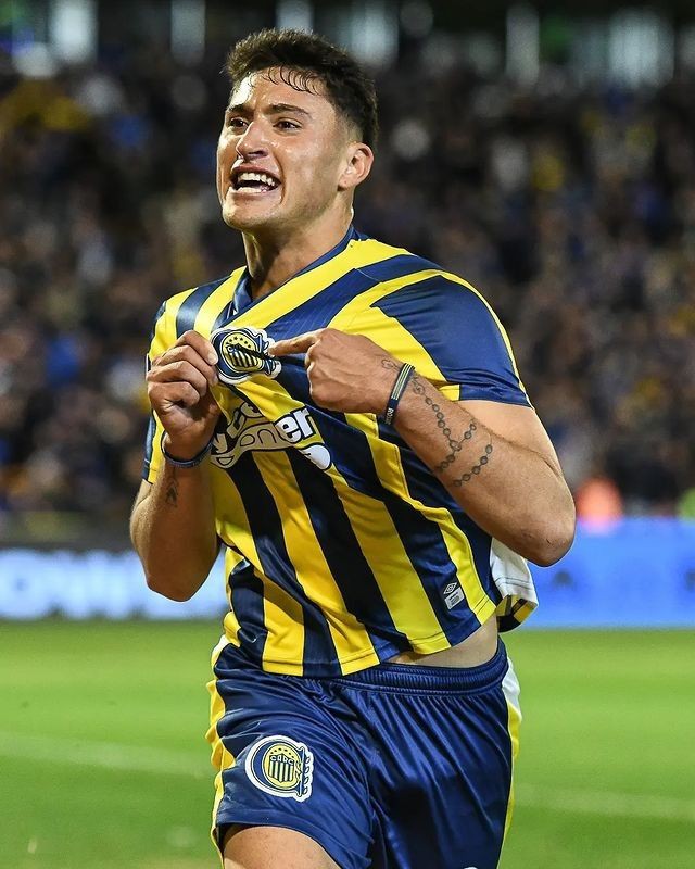 what time is it? 

             12
      11    ^     1 
  10        |         2                        its
9           ⊙————>VELIZ  time 
   8                   4                    
       7      6    5