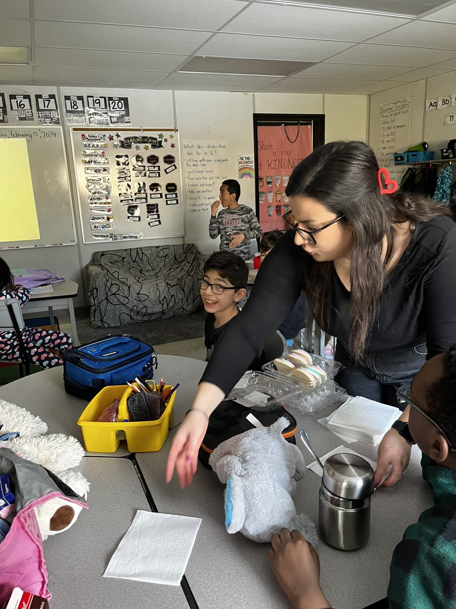 Surprise party from the best French teaching partner and my kiddos 💙🩷 <a href="/MmeKristina/">Mme Kristina</a> Miss ya already!