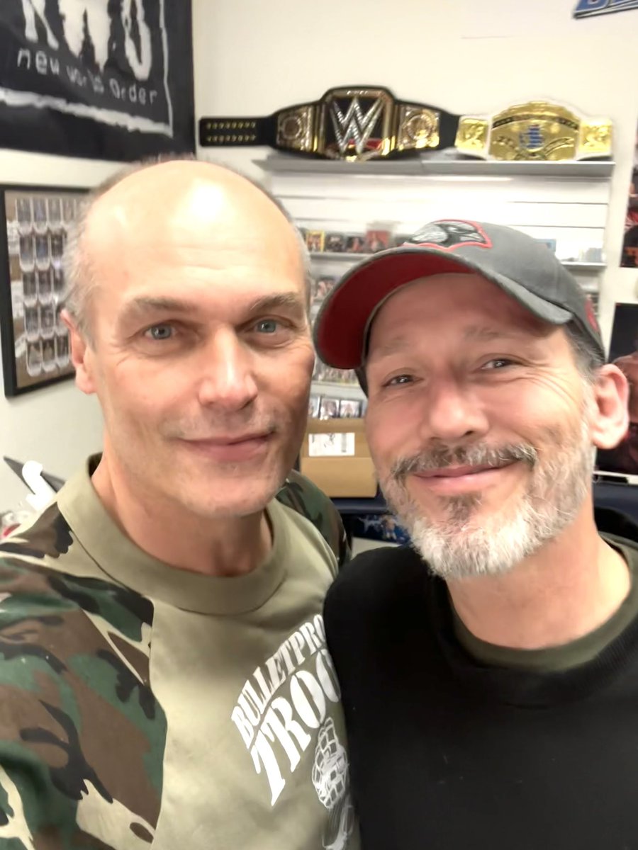Fun visit with @WrestlingGuyPHX today! If you’re in the Phoenix area, stop in & say hi to Tony. Super nice guy & awesome store packed with very cool collectibles.