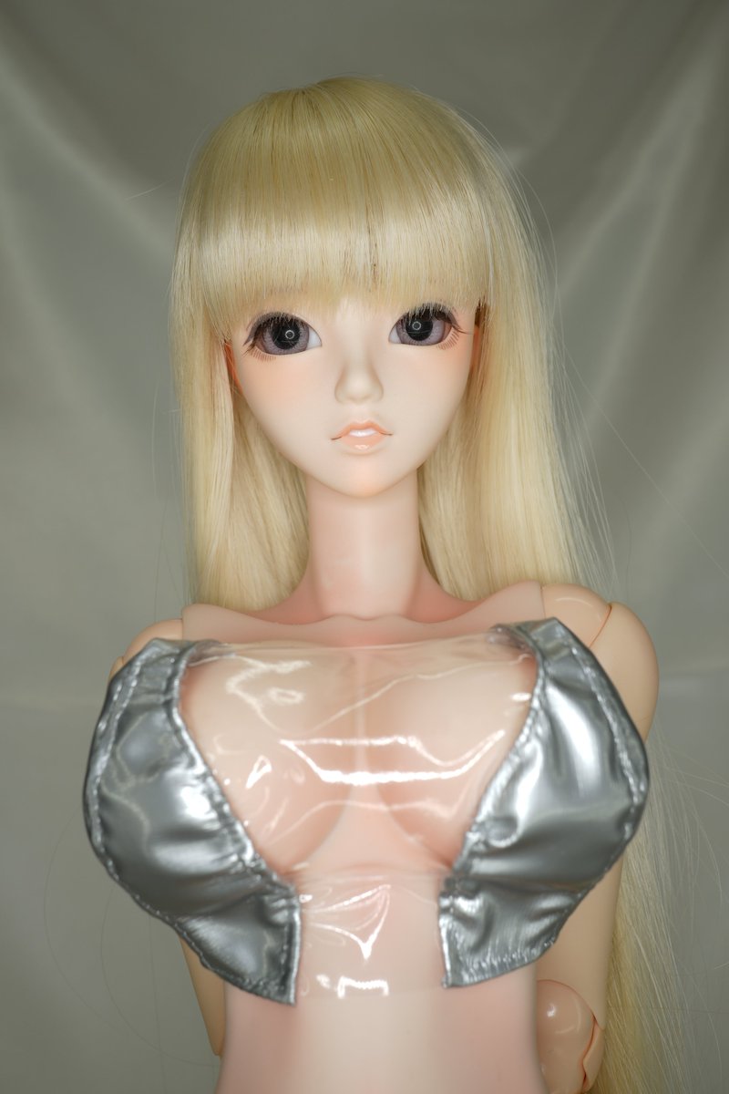 o_kotonoha_o's tweet photo. 1/12 で失敗したので、1/3 で作って見ました🎵
この様な服が作りたかったのです (*’∪’*)💕
#doll #ドール #ドール服 #realartproject #vmf50 #angelphilia #pinkdrops #obitsu50 #オビツ50 https://t.co/IUUir0BGfF