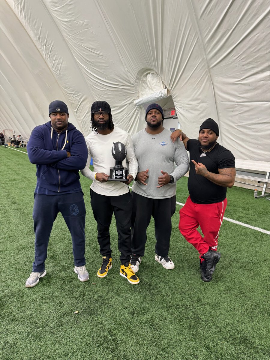 Fruits of the Process learning a new craft @Pylon7on7 NJ 14u Champs 🏆 just getting started. Storm is coming, rebuilding an Empire @JLRealest @Coach_Reggie1