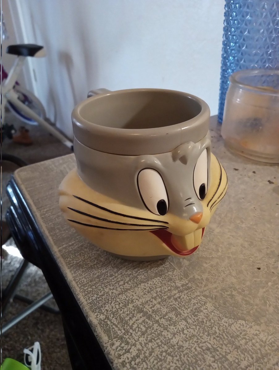 Who remember this cup?  #loonytoons #cup