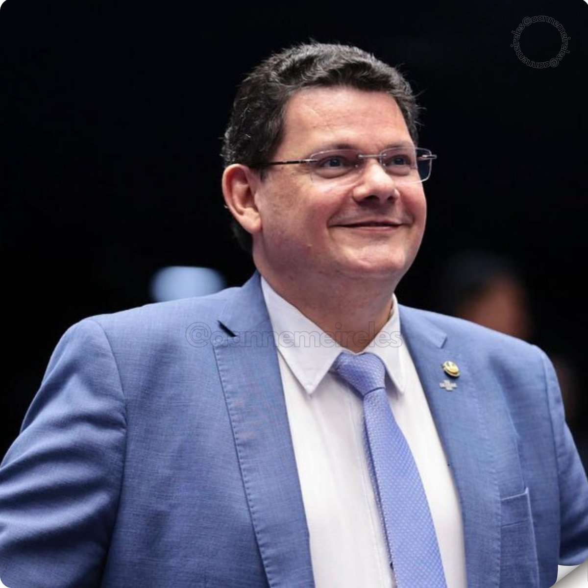 luizmelodiario's tweet photo. Apoio
Aliados reafirmam: “Josiel Alcolumbre, do UB, seguramente será aquele pré candidato à prefeitura com a maior quantidade de partidos em seu arco de alianças, em outubro”. https://t.co/wv96OhVDnh