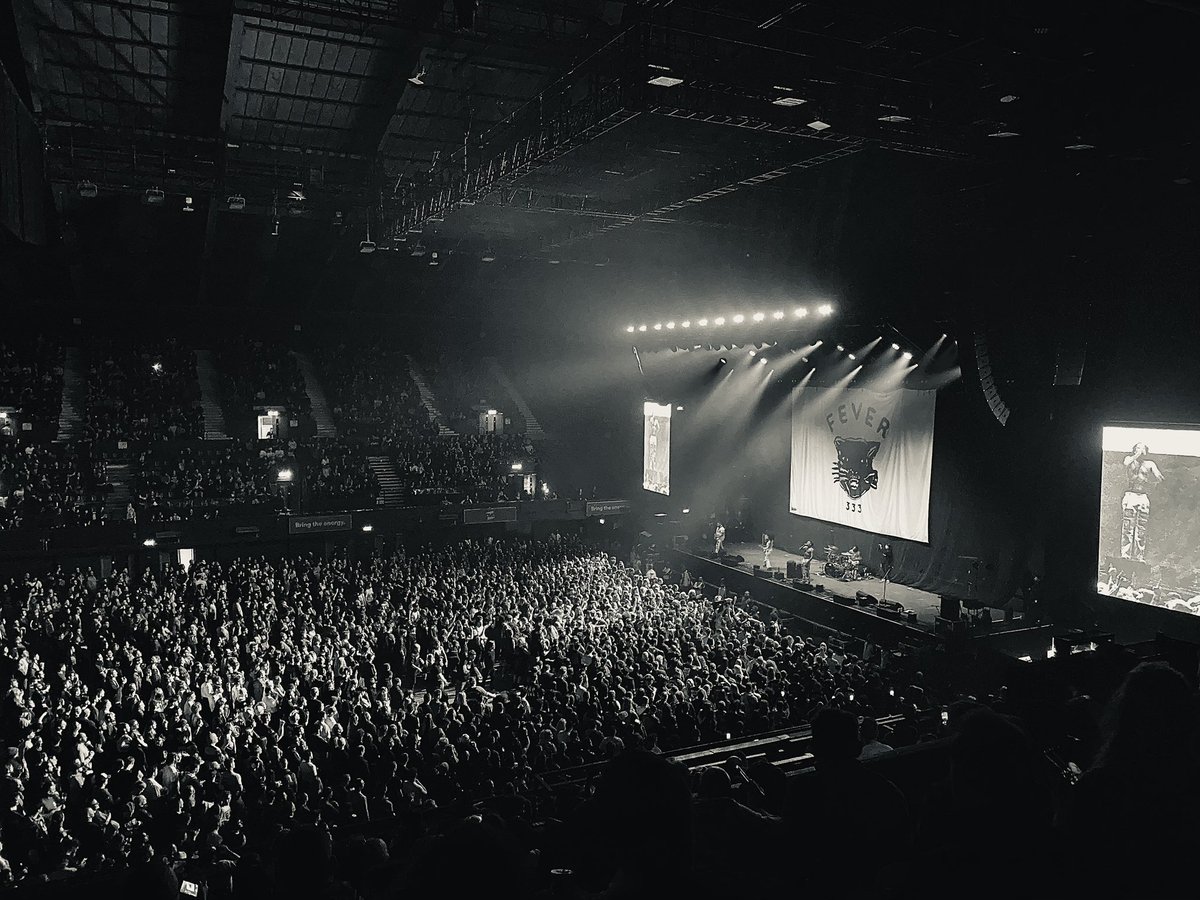 HollyThornback's tweet photo. @fever333 were un-fucking-touchable at Wembley tonight. Takes pure emotion and passion to make an arena feel like a club gig. https://t.co/RmgFNZephB