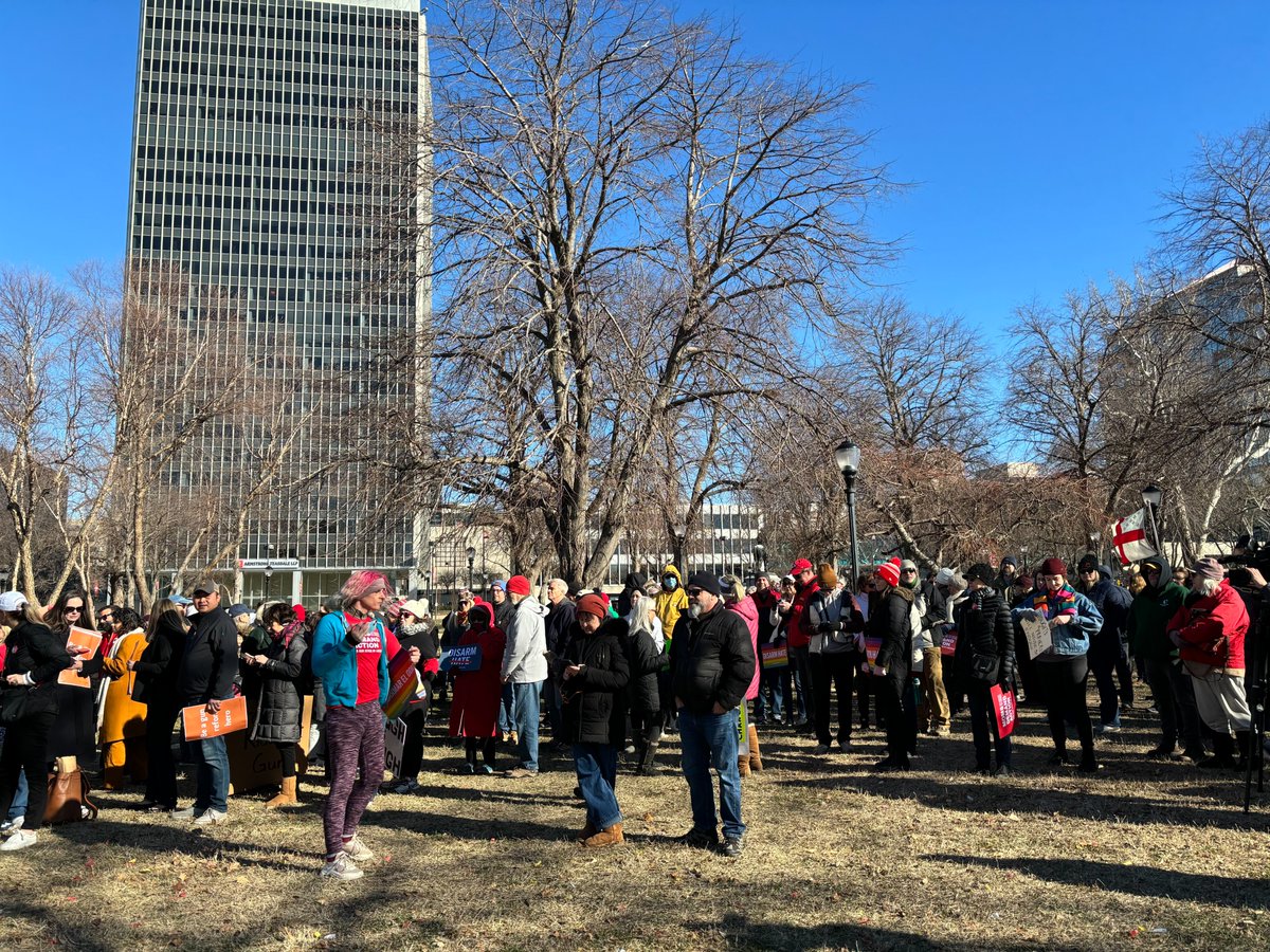MomsDemand's tweet image. NOW: In the wake of the mass shooting at the Kansas City Chiefs' Super Bowl victory parade, our volunteers are rallying with survivors, lawmakers, and other gun safety advocates to spread awareness about gun violence and discuss solutions to this burgeoning epidemic. #MOLeg