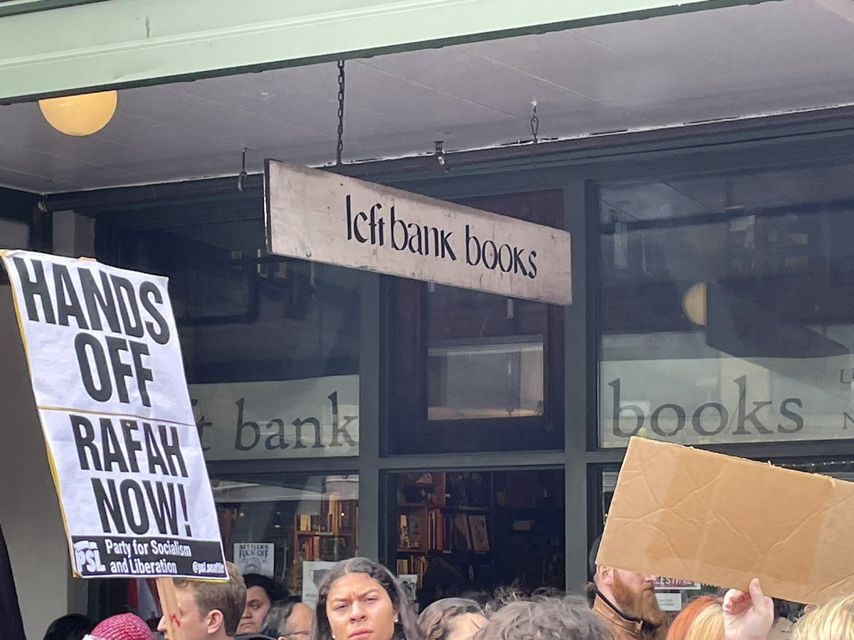 Btw if you’re in Seattle at the Pike Place Market, be sure to check into Left Bank Books and support your local friendly socialist bookstore 📚 

#RiseUpForRafah #CeasefireNOW