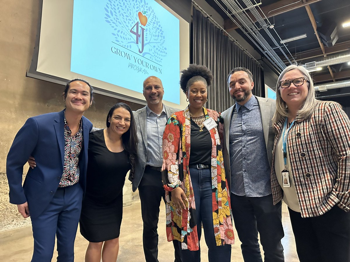 The inaugural 4J Ignite Event was a success! We were reminded of the power we all have to use our words to share our story with @alexdangpoetry.
In addition, we were reminded of going back to that interview chair with
@casas_jimmy to help us reframe our thinking. #Culturize