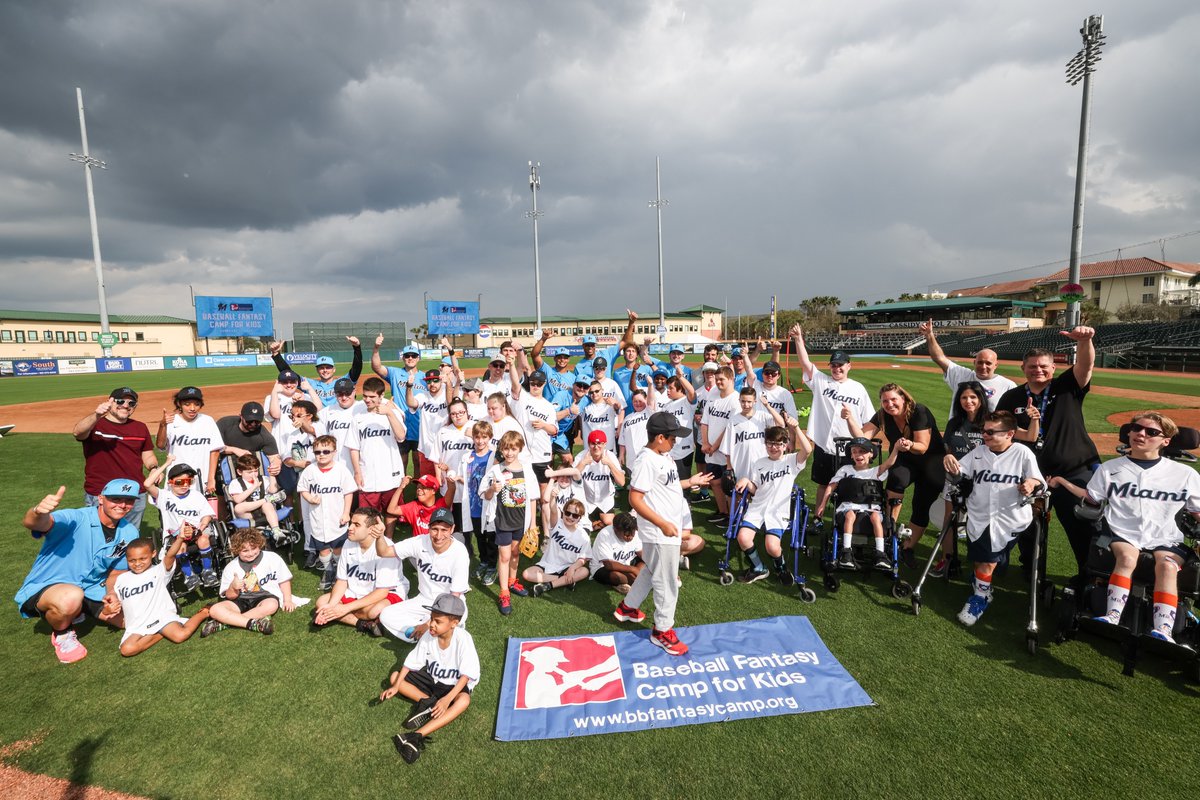 Got to hang out with some really great kiddos today after practice for @MarlinsImpact's 2024 Fantasy Camp. 💙