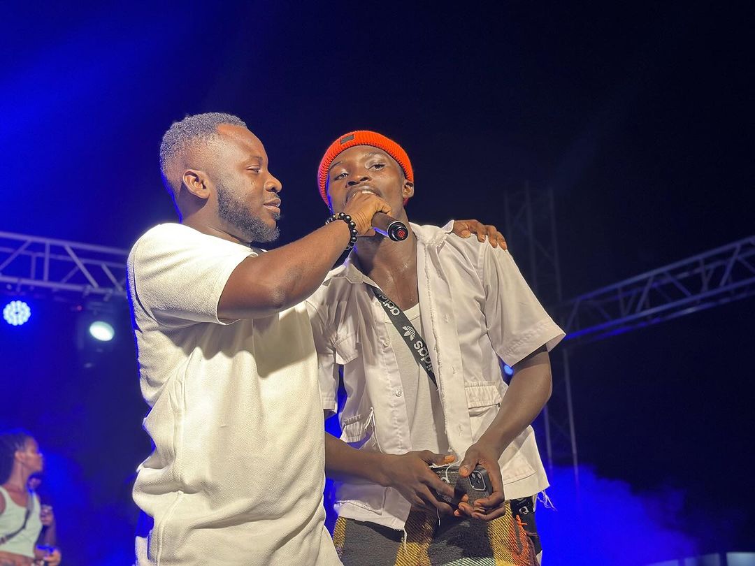 rwh_umat's tweet photo. 📸📸Pictorial excerpts of lekzydecomic performing live at Freshers Akwaaba Artist Night🎤🎤🎤🎤
#akwaabanight #artistnight #entertainment #rwh #umat https://t.co/9QxH4mmusf