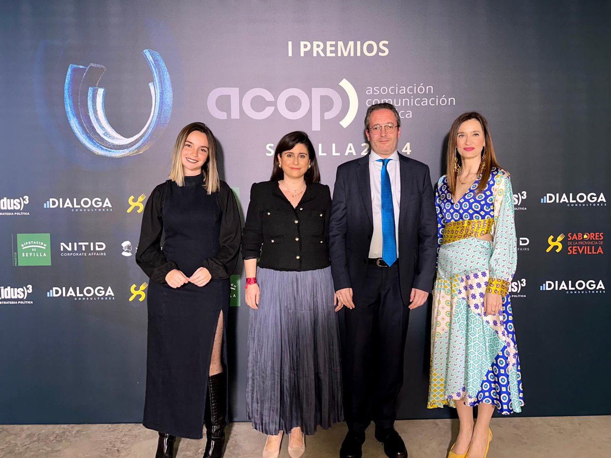 PPaytoMalaga's tweet photo. 🏆 ¡Nos llevamos a Málaga el premio #ACOP por la campaña electoral ‘Con Paco Gana Málaga’ del @PPMalaga!
🤩 ¡No podemos estar más felices!

Ha sido una noche ilusionante y especial. Orgullosos del equipazo que tenemos. Gracias, gracias y gracias. Enhorabuena al resto de premiados https://t.co/X8MsP8Weuv
