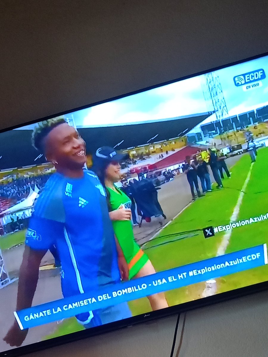 jorgeveravlogs's tweet photo. @ElCanalDFutbol #ExplosionAzulxECDF
El Top 3: Noboa, Borja y Vera
Viendo desde Babahoyo Provincia de los Ríos espero participar por la camiseta https://t.co/owVJH8yjmi