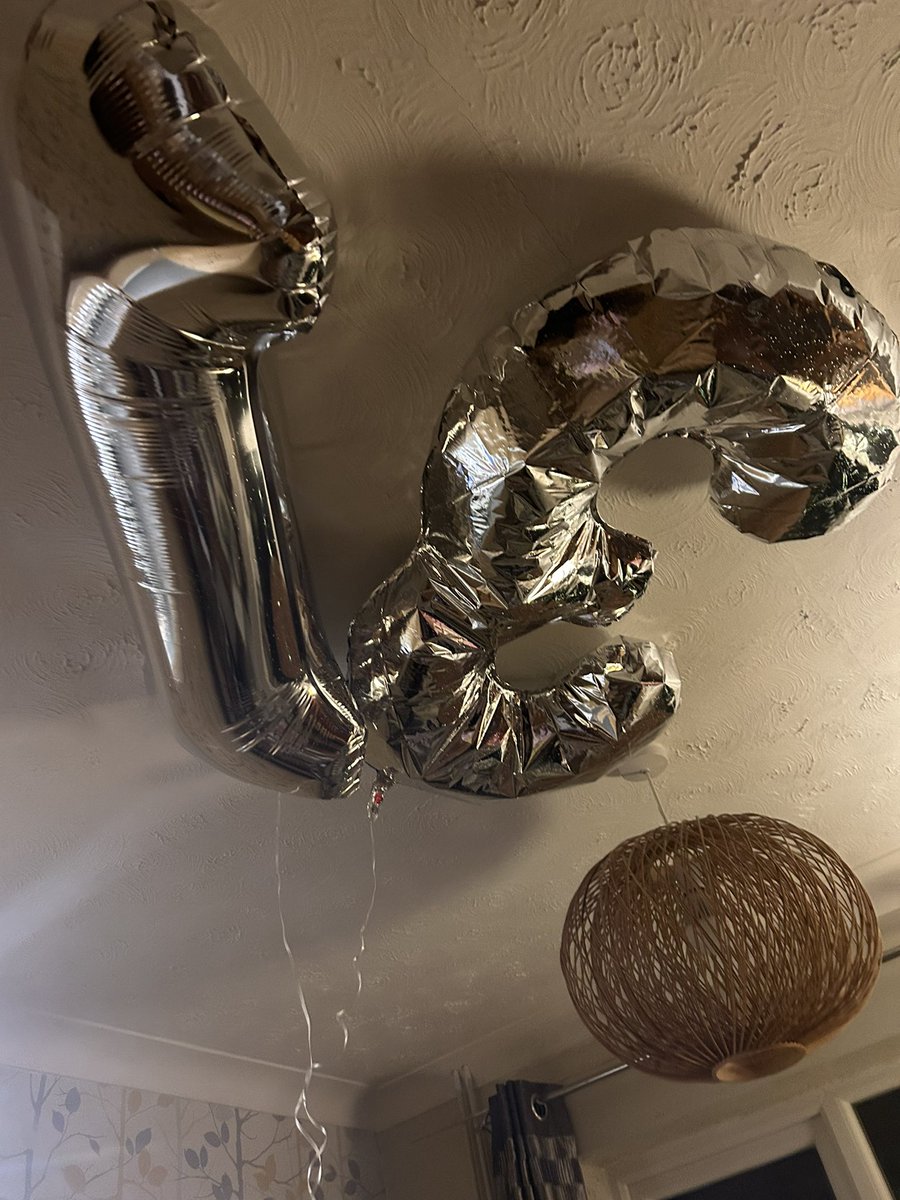 KatiePotts's tweet photo. @AsdaServiceTeam great, bought a 1 and a 3 helium balloon at 5pm for youngest’s 13th tomorrow and the 3 is already almost flat 🤬 https://t.co/JGfSnaGD0T