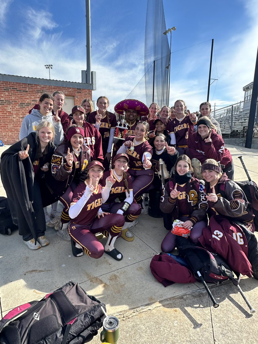 DS Softball (@dshssball) on Twitter photo Tigers win TWO today! 11-0 vs. AH and 14-2 vs. Eagle Pass! Four more 💣💣💣💣 making it a grand total of 9 for the weekend! Tigers go 4-2 on the weekend and take the Wurst Softball Tournament at Canyon Champion trophy home 🏆! Tigers win TWO today! 11-0 vs. AH and 14-2 vs. Eagle Pass! Four more 💣💣💣💣 making it a grand total of 9 for the weekend! Tigers go 4-2 on the weekend and take the Wurst Softball Tournament at Canyon Champion trophy home 🏆!