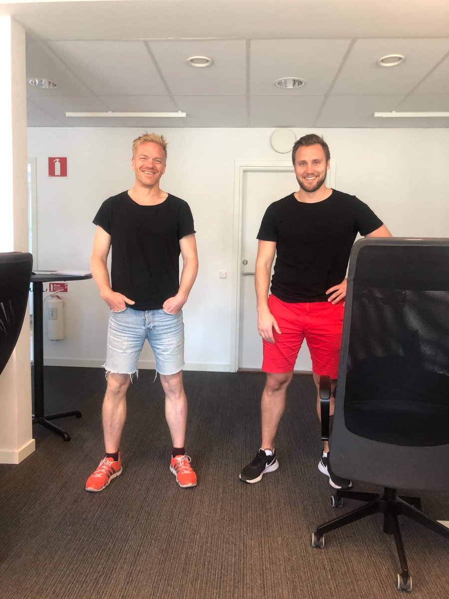 ribbefjord's tweet photo. En av de bästa cheferna jag någonsin jobbat under. <3 Från tiden på Billecta. https://t.co/WogIjKMGMd