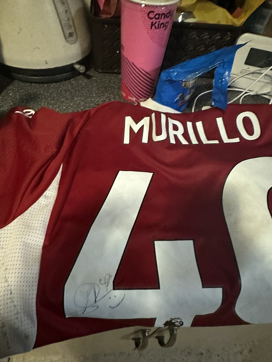 To the lads who decided to bully my boy over his sign 🤨 suck it up buttercup thank you to #murillo and his lovely gf who stopped so it could be signed ❤️ #buzzing #autisticfan #heforgivesimpetty