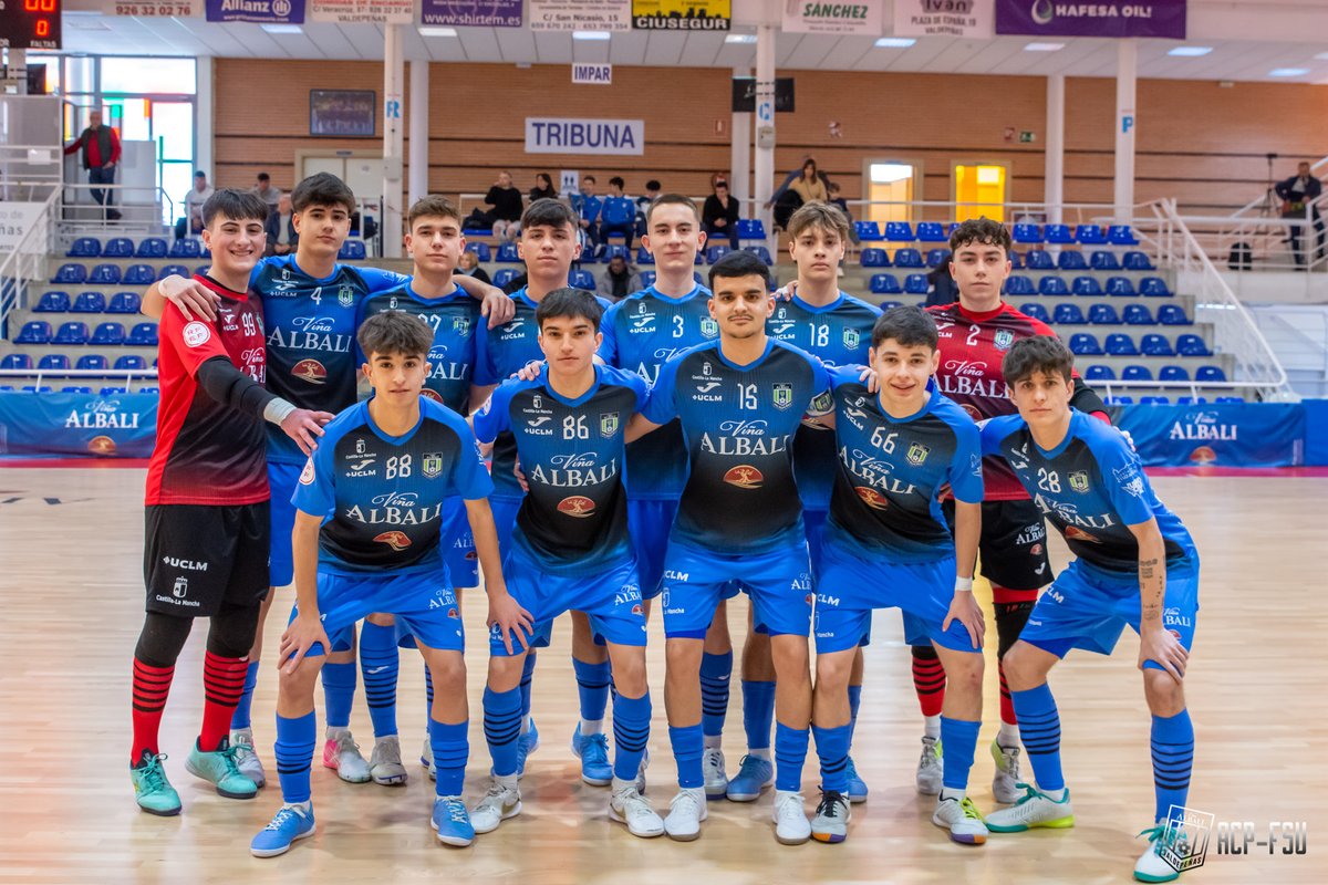 🔵 JUVENIL DH 🔵

Viña Albali Valdepeñas 2-2 Leganés FS

Goleadores:
<a href="/heector1O/">🌐</a> ⚽
#AlbertoF ⚽

📸 <a href="/aurecape/">aure</a>