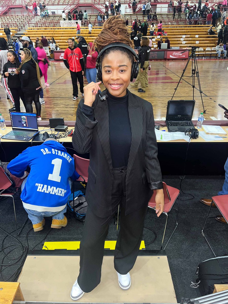 Symone tweet media