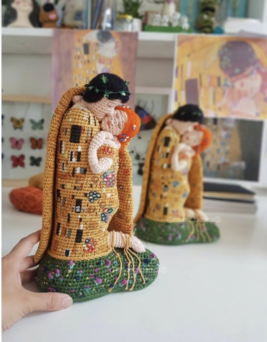 El beso de Gustav Klimt…

Una creación de Mabe Ríos.