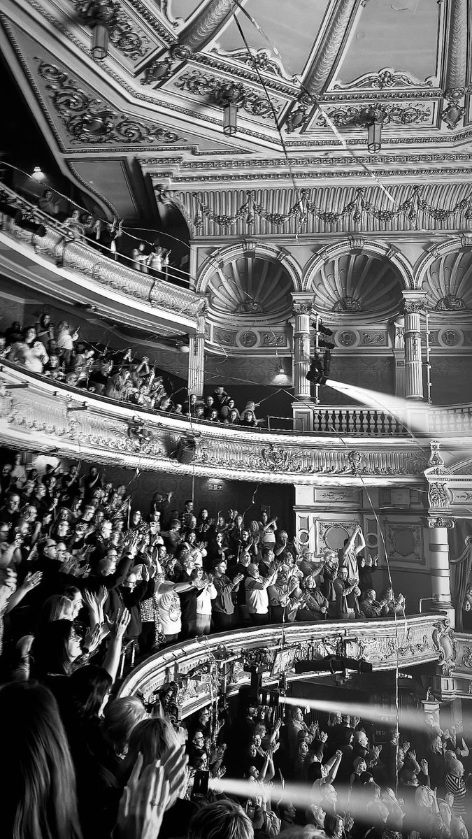 Scott Paige (@_scottpaige) on Twitter photo Glasgow you have been AMAZING. Never experienced audiences like it. 💖 <a href="/SoLuckyMusical/">I Should Be So Lucky</a> Glasgow you have been AMAZING. Never experienced audiences like it. 💖 <a href="/SoLuckyMusical/">I Should Be So Lucky</a>