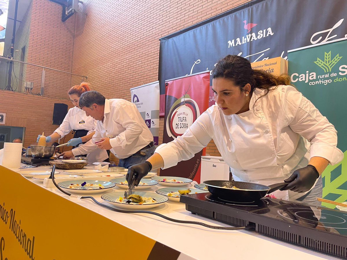 Y estos son los ganadores del 21º Concurso Gastronómico Nacional de la Trufa de <a href="/AbejarTrufa/">Feria de la Trufa de Soria</a> 
🥇1º Luis Alberto Simón (El Cenador, Quintanar de La Sierra - Burgos)
🥈2ª Alejandra Prat (La Chistera, Soria)
🥉3º Paco González (Montrubí, Alt Penedès - Barcelona)
