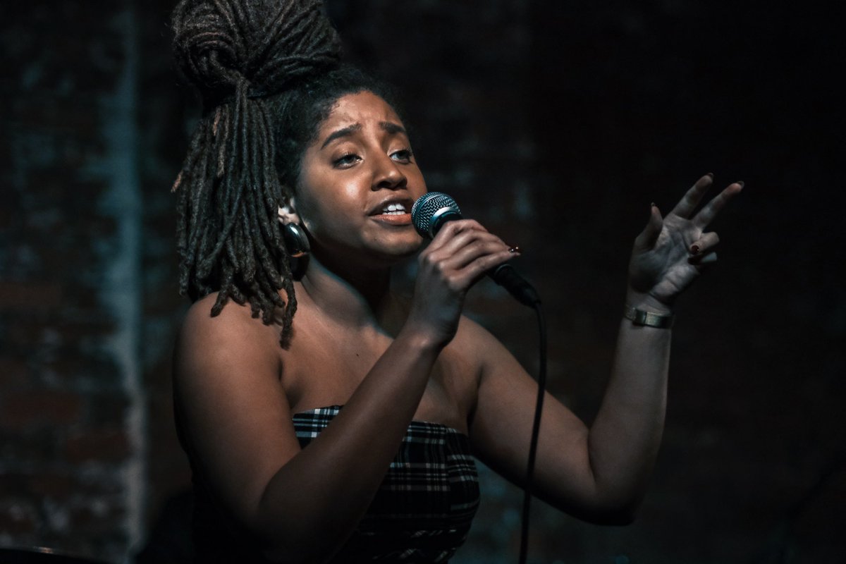 Glad I got chance to see Bel Cobain last night at Meraki. Been loving her music over the past year, an incredible new talent. Was a stunning night of neo-soul/jazz vocals, with Liverpool’s @ni_maxine providing great support too.