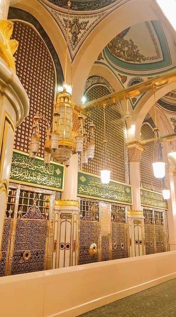1442 سال گزرنے کے بعد بھی سب سے زیادہ فالورز میرے نبی حضرت محمد ﷺکے ہیں۔سبحان اللّٰہ
اللَّهُمَّ صَلِّ عَلَى مُحَمَّدٍ وَعَلَى آلِ مُحَمَّد ﷺ

السلام علیکم ورحمتہ اللہ وبرکاتہ💛
