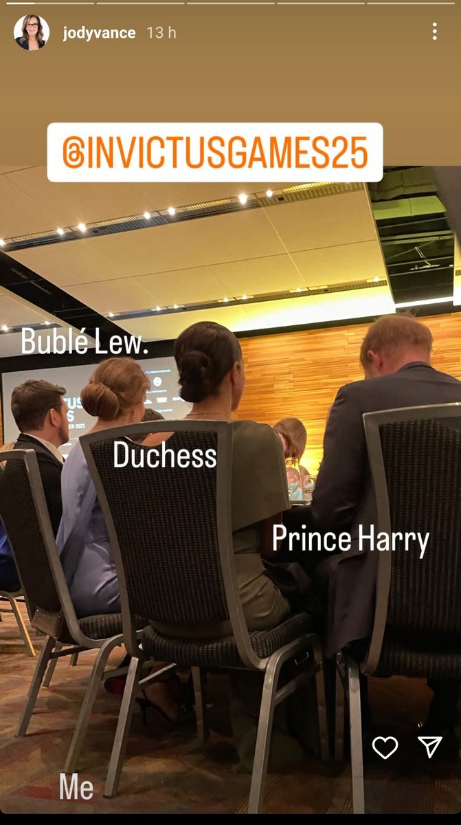 sunrayleo1's tweet photo. #PrinceHarry speaking at the #InvictusGames #OneYearToGo dinner gala in #Vancouver
#InvictusGames2025 #InvictusGamesVancouver #OneYearToGoIG25 https://t.co/YwzcbXnJuv