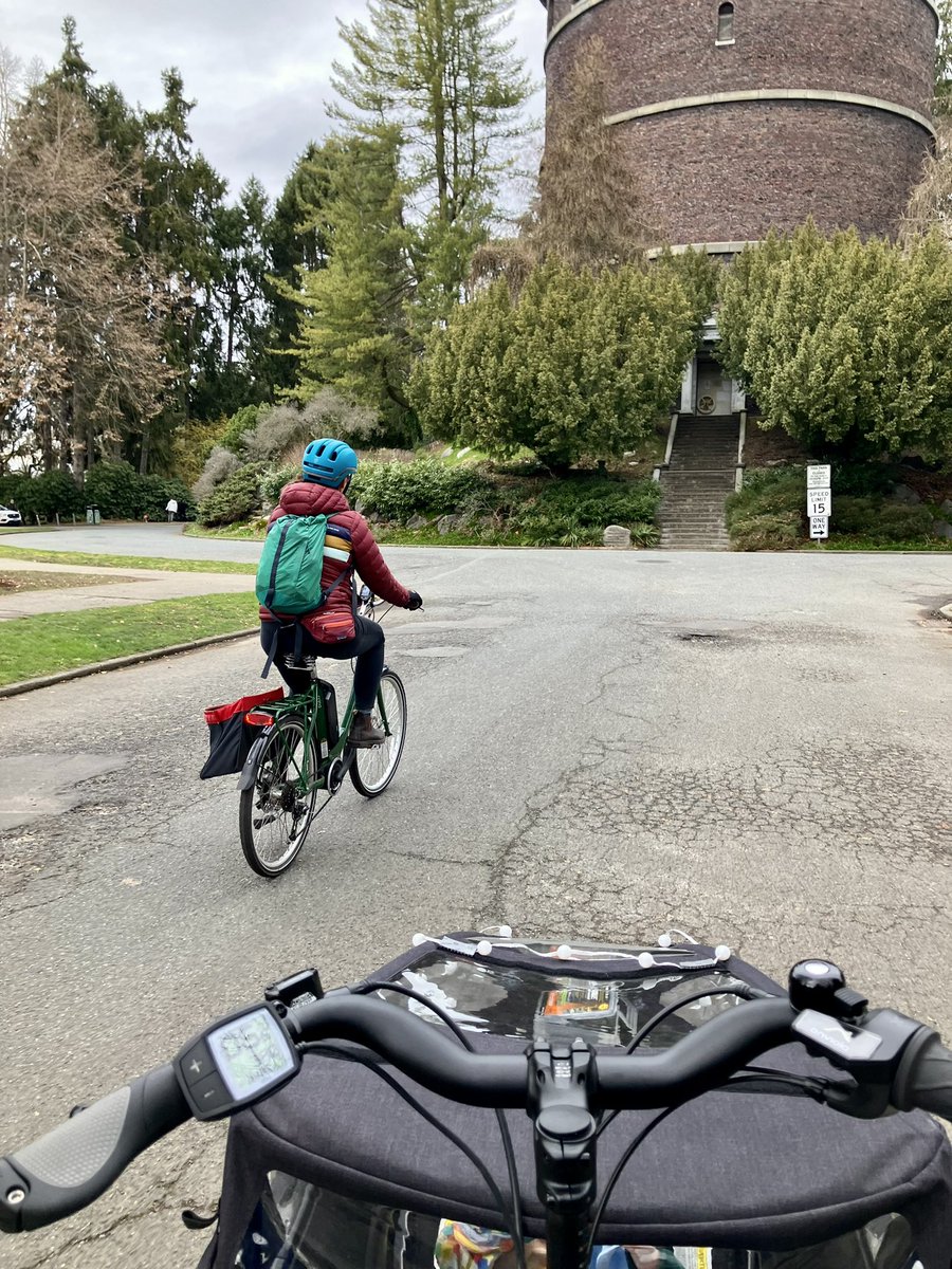 GordonOfSeattle's tweet photo. Ride to see the ducks > RideTheDucks https://t.co/Nnu4ZtqF7M