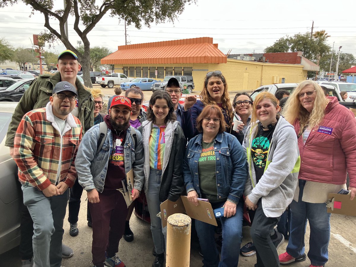 @EqualityTexas Equality Leaders came in from Austin and San Antonio to knock doors for @LASimmonsTX146 
Yup we are #thegayones