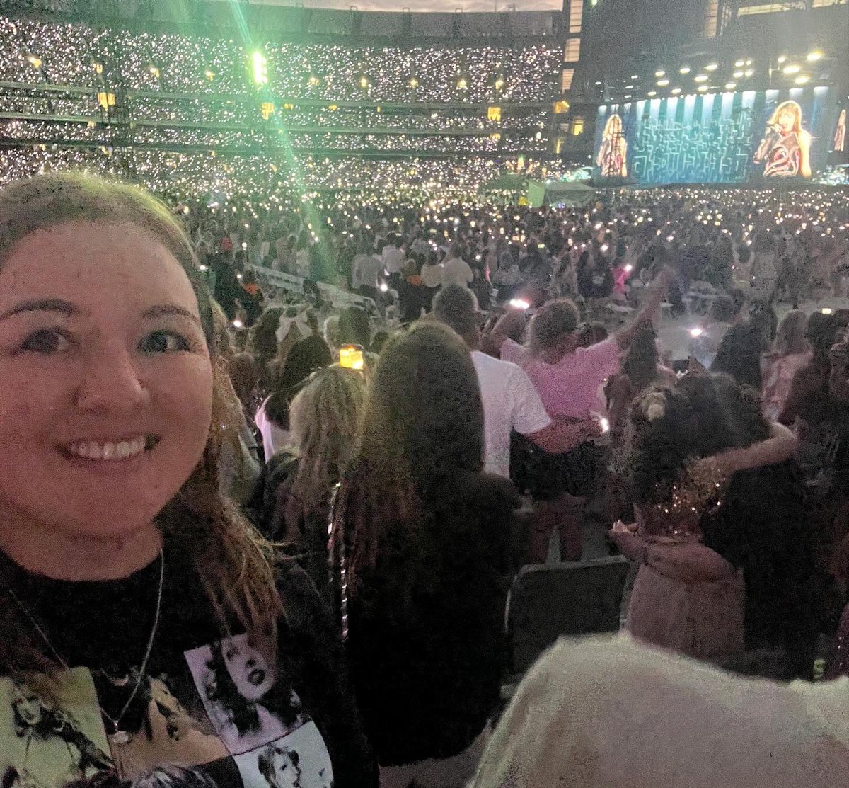 becki19's tweet photo. The first time I saw @taylorswift13 perform we were both teenagers at a nightclub in Melbourne with 100 other people, can’t believe I was lucky enough to see her again last night at the biggest show of her career with 96,000 others!#TaylorSwiftErasTour #taylorswiftMelbourne https://t.co/2o9BHqk9To