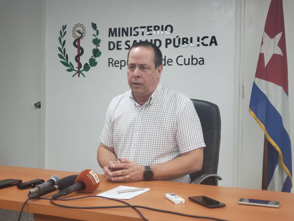 En Conferencia de Prensa @japortalmiranda explicó que las familias de Assel y Landy han tenido el acompañamiento permanente y una atención constante por parte del @MINSAPCuba, de la máxima dirección del país y de autoridades provinciales y municipales.