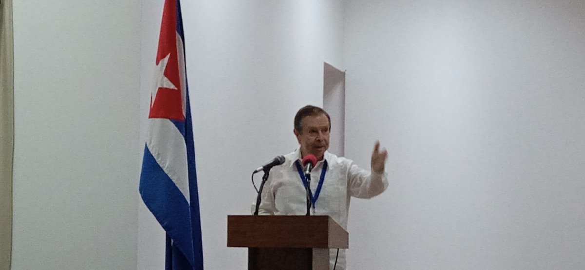 wrr2's tweet photo. #32FILH #Cuba El destacado historiador, escritor, ensayista, profesor e investigador Jesús Guanche recibe el Premio Nacional d Ciencias Sociales y Humanísticas 2023
.
Felicidades a un imprescindible d la cultura cubana por sus aportes a la antropología social y cultural. https://t.co/OlnrCcTJUu