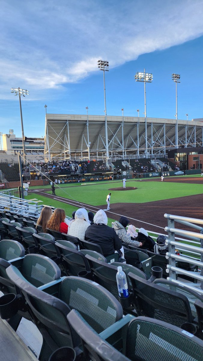 atshockley's tweet photo. @FAUBaseball up by 1 heading to the top of the 8th @ #6 Vandy. Roll Owls! https://t.co/04IduN5JCp