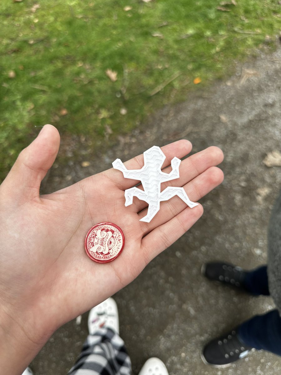 ANIME_monkey_2 tweet media