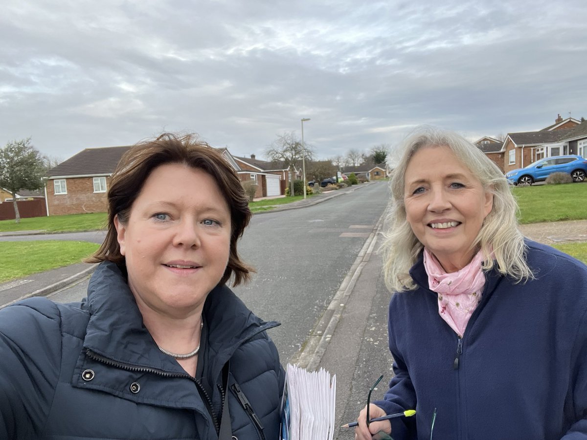 Great to be out meetings residents over the past few days in Hatch Warren, Beggarwood and Oakley. Thanks to all the <a href="/BSKconservative/">Basingstoke Conservatives</a> Councillors and volunteers for your help #Basingstoke