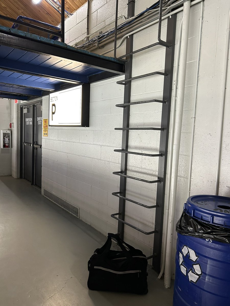 Dante De Caria tweet media