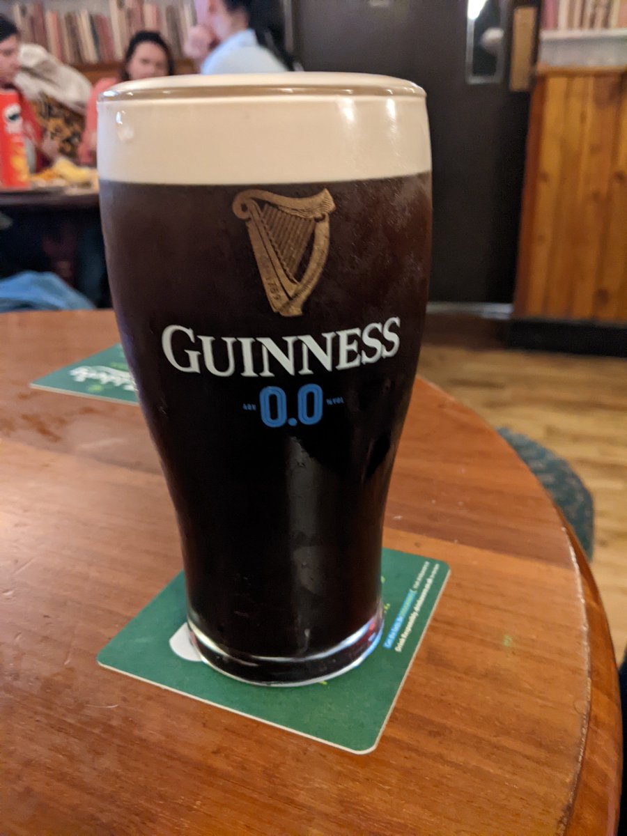leahsmammy's tweet photo. @GuinnessIreland Real Guinness in a 0.0 glass🫣 Noooooot ideal🫣 https://t.co/qdIqLzQxdc