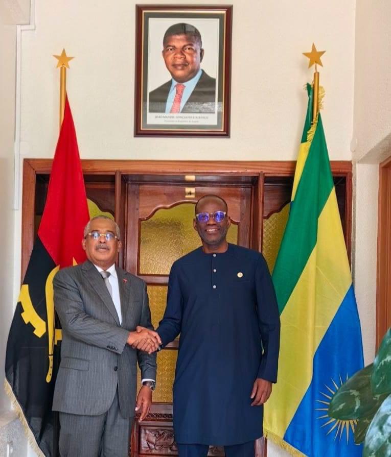 A courtesy visit to HE Filomeno Bárber Leiro Octávio, Ambassador of Angola in Rwanda. We discussed the active participation of Angola in Smart Africa’s Mission as well as the progress of ratification of Smart Africa Protocol of Accords.